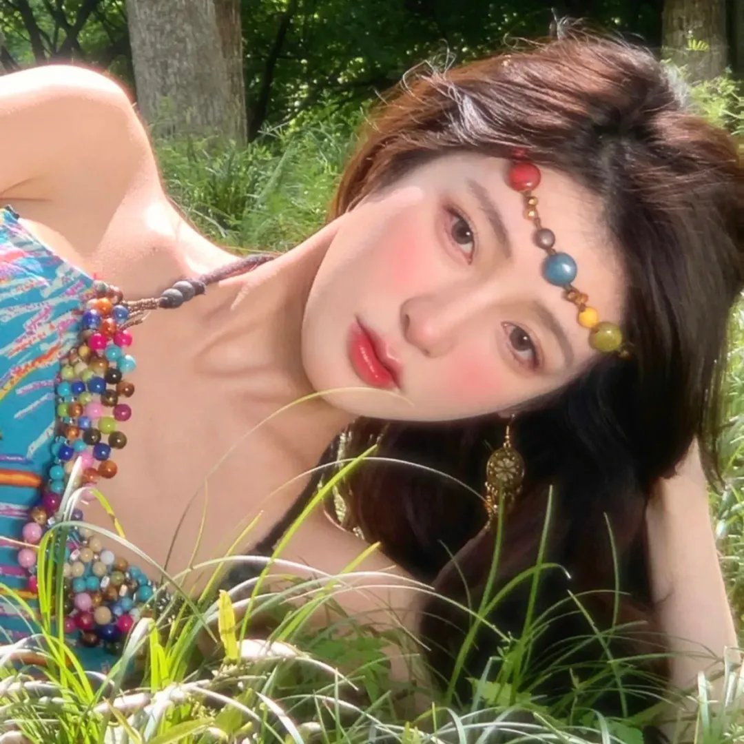 摩纳哥女孩封面